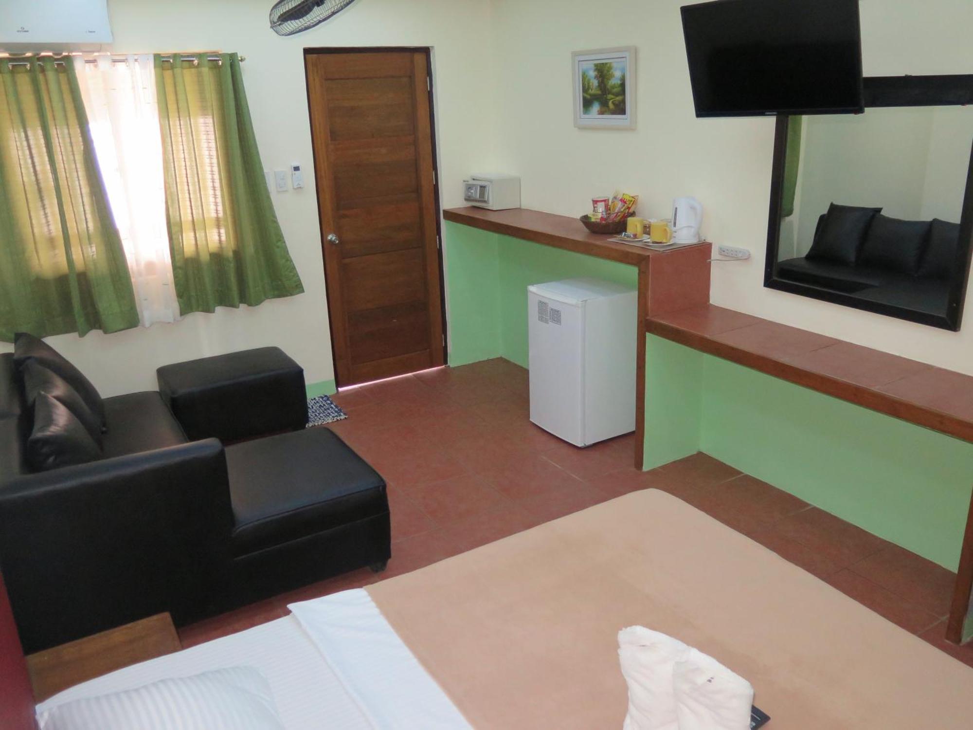 Badladz Beach And Dive Resort Puerto Galera Bilik gambar